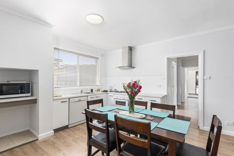 Wattle Grove Villa - Accommodation Mount Tamborine 0