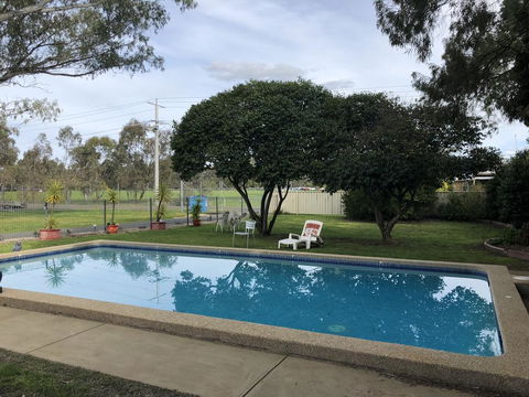 Wattle Motel - Accommodation Mount Tamborine 1