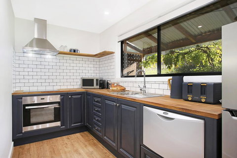 Way Out Wandi - Accommodation Mount Tamborine 3