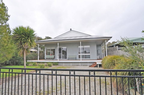 WELCOME BREAK - PET FRIENDLY - Accommodation Mount Tamborine 0