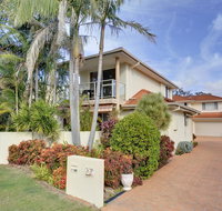 White Horses 7A Achilles Street - Accommodation Mount Tamborine