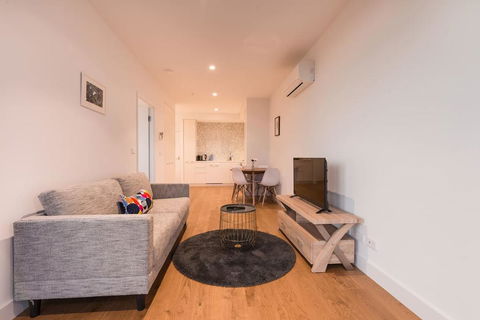 Whitehorse Tower Deluxe 1 Bedroom With View - Accommodation Mount Tamborine 2