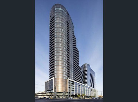 Whitehorse Towers - Accommodation Mount Tamborine 0