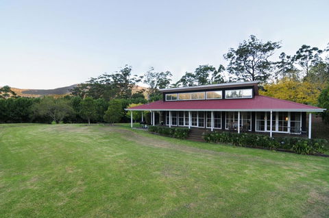 Willabrook Retreat - Mojo Cottage - Romantic Escape! - Accommodation Mount Tamborine 1