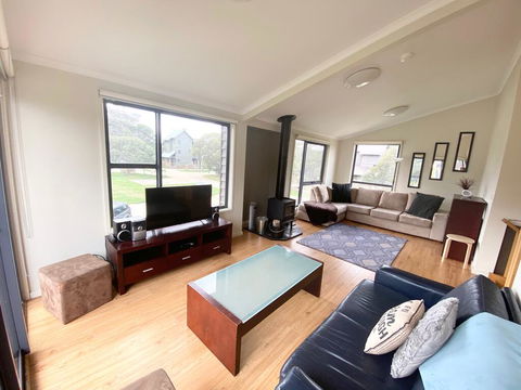 Winterfell - Accommodation Mount Tamborine 1