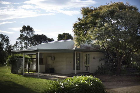Woongara Cottage - Pet Friendly Country Retreat - Accommodation Mount Tamborine 1