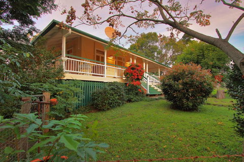 Worendo Cottages - Accommodation Mount Tamborine 0
