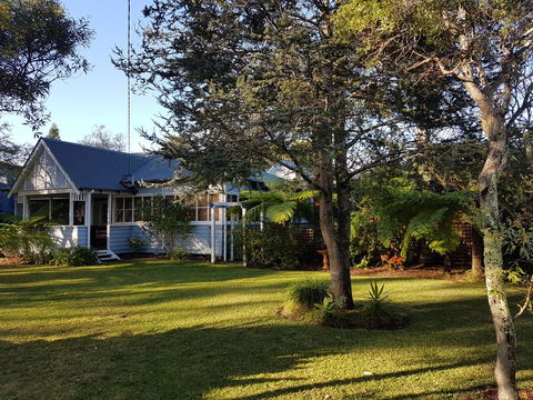 Wyreepi River Cottage - Accommodation Mount Tamborine 2
