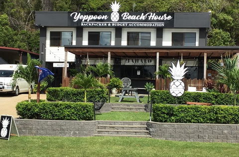 Yeppoon Beachhouse - Accommodation Mount Tamborine 3