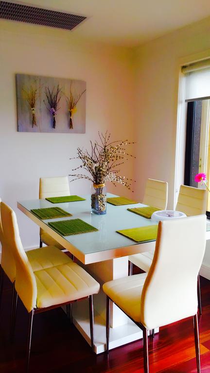 Yes Holiday Home - Accommodation Mount Tamborine 3