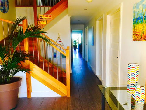 Yes Holiday Home - Accommodation Mount Tamborine 2