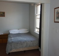 Young Budget Accommodation - Accommodation Mount Tamborine