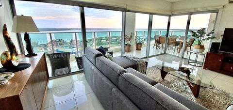 ZEN BY THE WATER - Darwin Premier Retreat - Accommodation Mount Tamborine 2