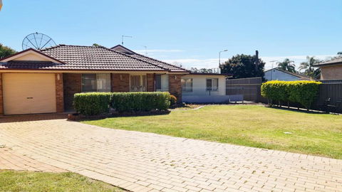 3 Bed Room, Luxury Home - Accommodation Mount Tamborine 0