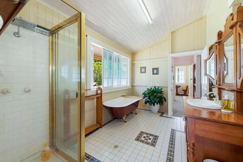 A Charming Queenslander - Accommodation Mount Tamborine 3