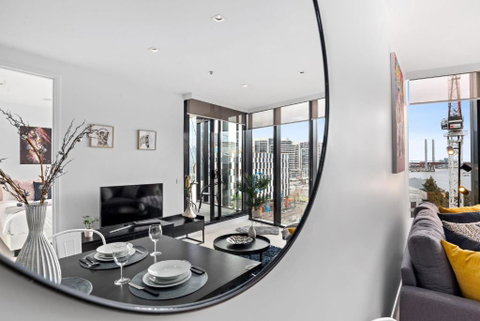 A Stylish 2BR Apt With FREE Parking - Accommodation Mount Tamborine 2