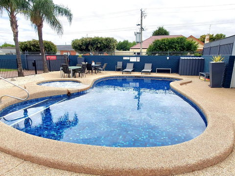 Addison Motor Inn - Accommodation Mount Tamborine 2