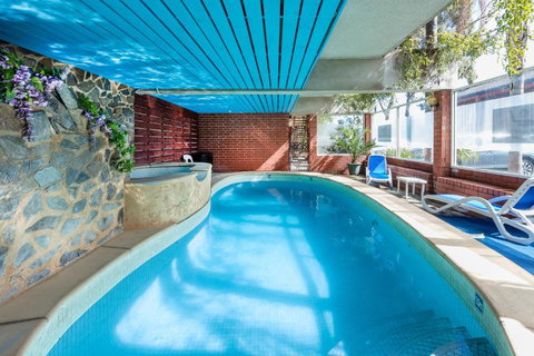 Adelaide Granada Motor Inn - Accommodation Mount Tamborine 0