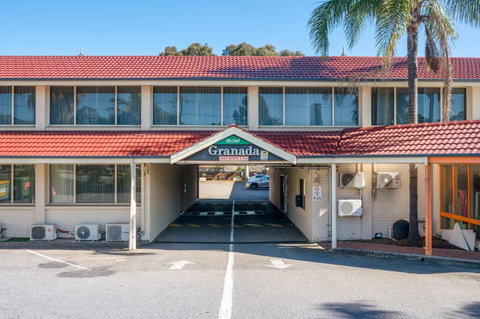 Adelaide Granada Motor Inn - Accommodation Mount Tamborine 1