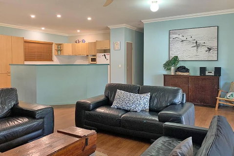 AMITY PINES - Accommodation Mount Tamborine 3