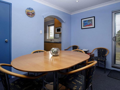 Anchorage 7 - Accommodation Mount Tamborine 3