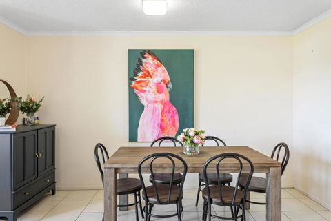 Albion Convenient Hideaway With Parking & Balcony - Accommodation Mount Tamborine 3