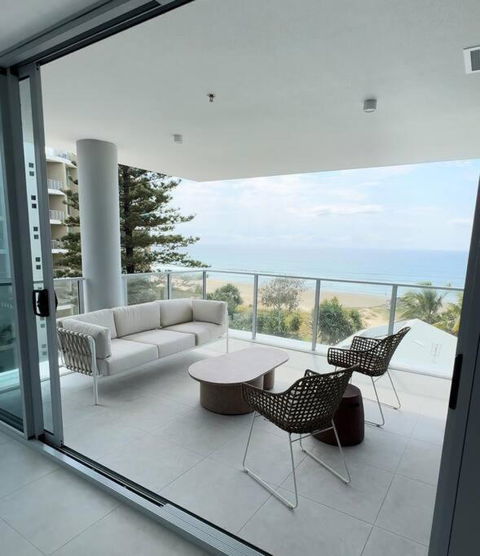 Apartment In Palm Beach - Accommodation Mount Tamborine 2