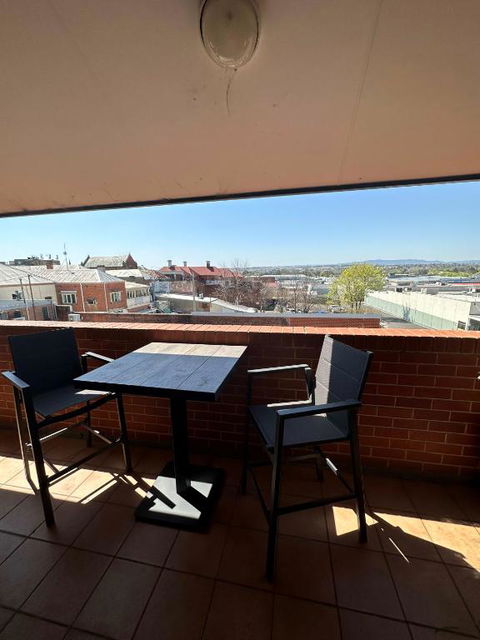Apartment In The Heart Of Bathurst Walk Everywhere - Accommodation Mount Tamborine 3