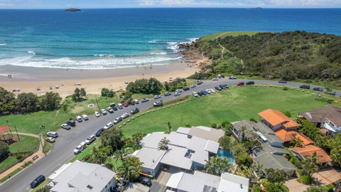 ArtHOUSE Beachfront Accommodation - Accommodation Mount Tamborine 0