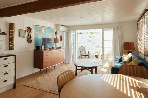BAY PROPERTIES . The Sailors Bungalow - Accommodation Mount Tamborine 0