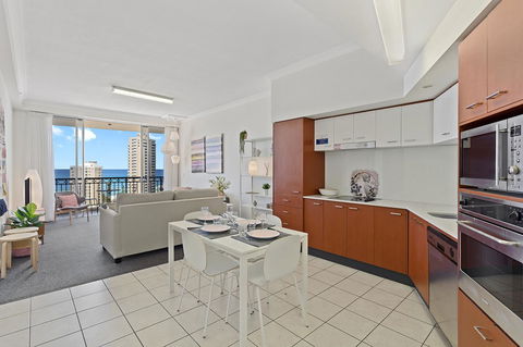 Chevron Renaissance Ocean View - Accommodation Mount Tamborine 13
