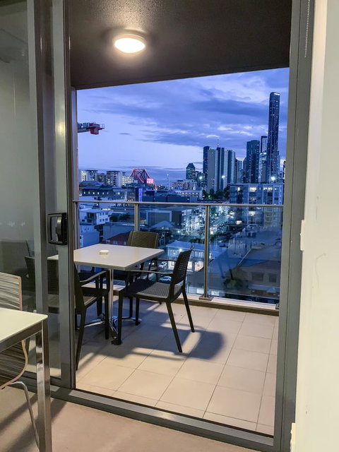 M&A Apartments - Accommodation Mount Tamborine 9