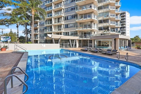 Pacific Regis Beachfront Holiday Apartments - Accommodation Mount Tamborine 3
