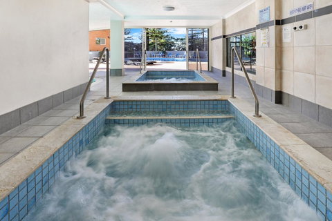 Pacific Regis Beachfront Holiday Apartments - Accommodation Mount Tamborine 5