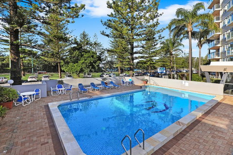 Pacific Regis Beachfront Holiday Apartments - Accommodation Mount Tamborine 4