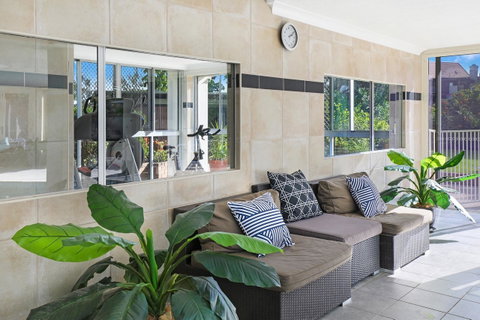 Pacific Regis Beachfront Holiday Apartments - Accommodation Mount Tamborine 7