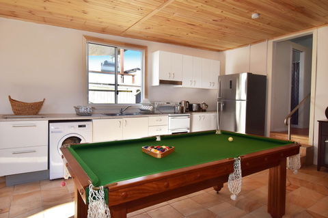 Absolute Waterfront - Accommodation Mount Tamborine 1