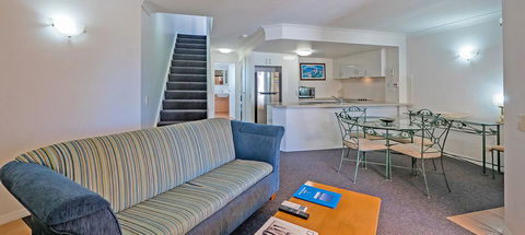 Burleigh On The Beach - Accommodation Mount Tamborine 26