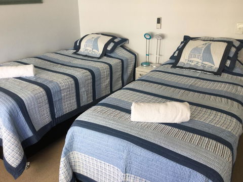 Carrington Court - Accommodation Mount Tamborine 5