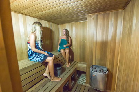 Carrington Court - Accommodation Mount Tamborine 22