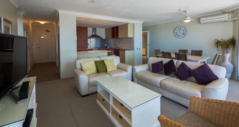 Carrington Court - Accommodation Mount Tamborine 8