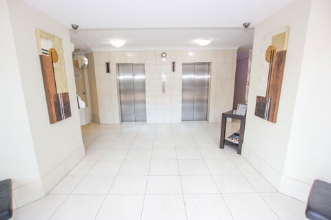 Carrington Court - Accommodation Mount Tamborine 38