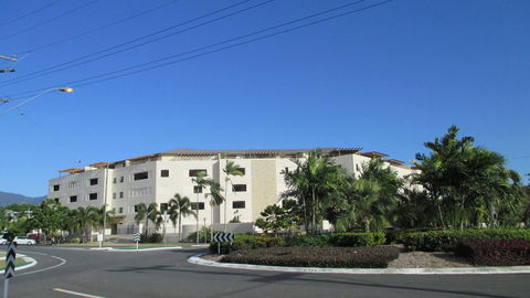 Edge Apartments Cairns - Accommodation Mount Tamborine 14