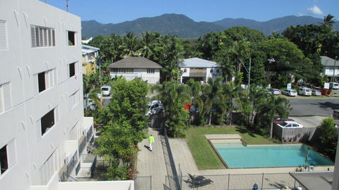 Edge Apartments Cairns - Accommodation Mount Tamborine 34