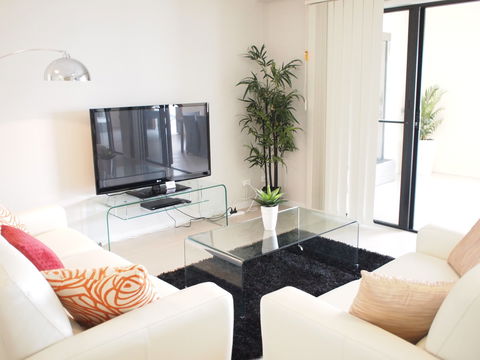 Edge Apartments Cairns - Accommodation Mount Tamborine 4