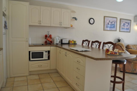 Burleigh Palms Holiday Apartments - Accommodation Mount Tamborine 18