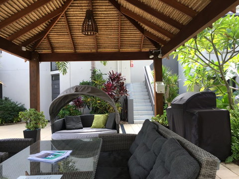 Burleigh Palms Holiday Apartments - Accommodation Mount Tamborine 4
