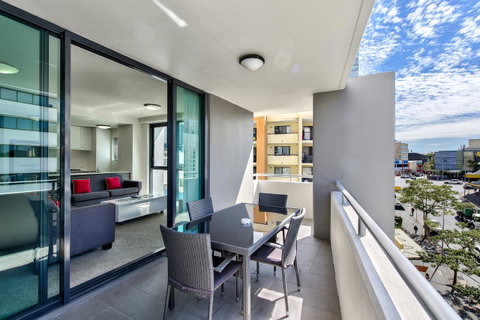 Flynn Brisbane - Accommodation Mount Tamborine 2