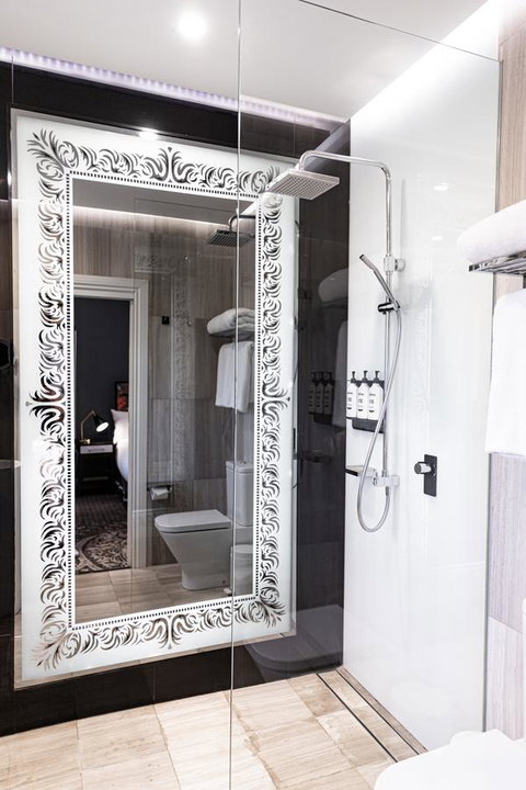 The Inchcolm - Accommodation Mount Tamborine 23