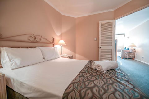 Il Palazzo Holiday Apartments - Accommodation Mount Tamborine 2